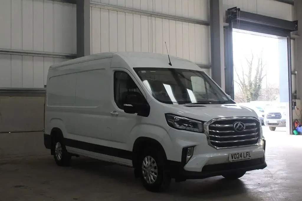 Used Maxus V90 163 HP (119 kW) 2024 White Van