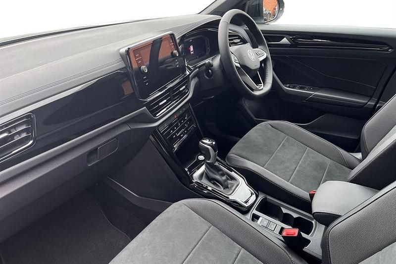 Ny VW T-Roc Design 150 HK (110 kW) 2026 Vit SUV