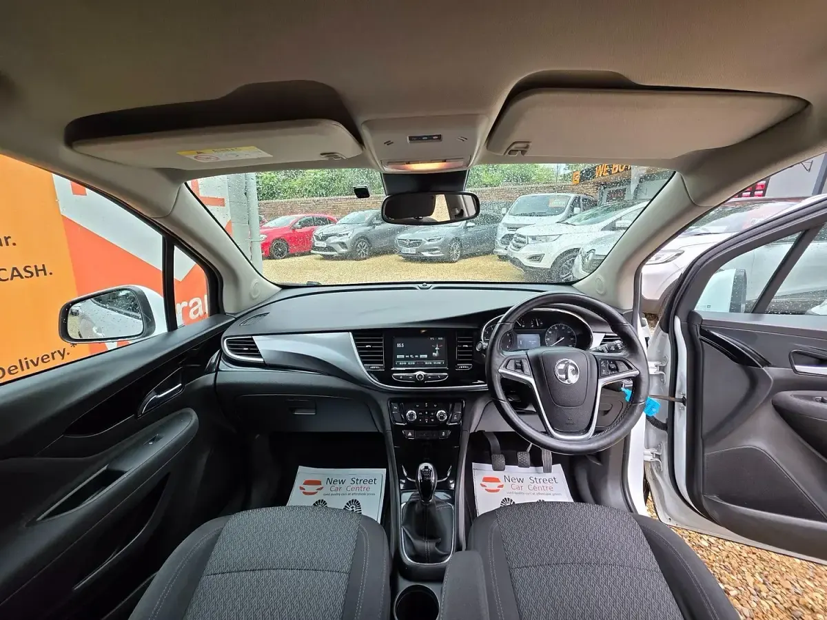 Used Vauxhall Mokka X Active 140 HP (102 kW) 2017 White SUV
