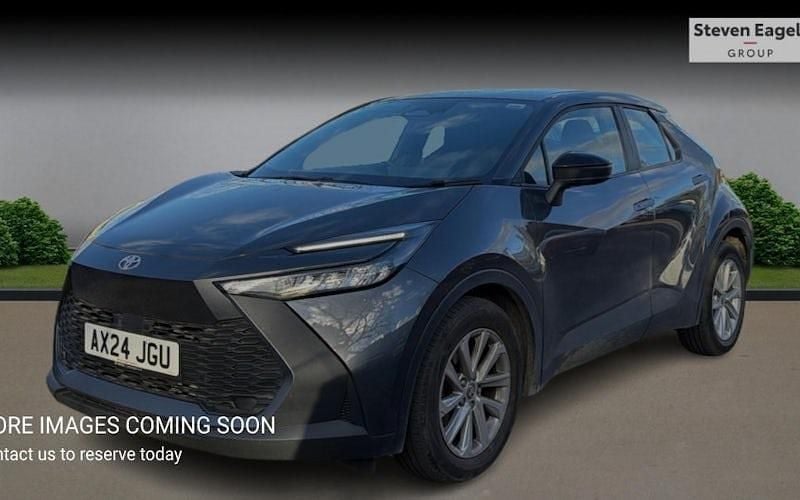 Used Toyota C-HR 140 HP (102 kW) 2026 SUV