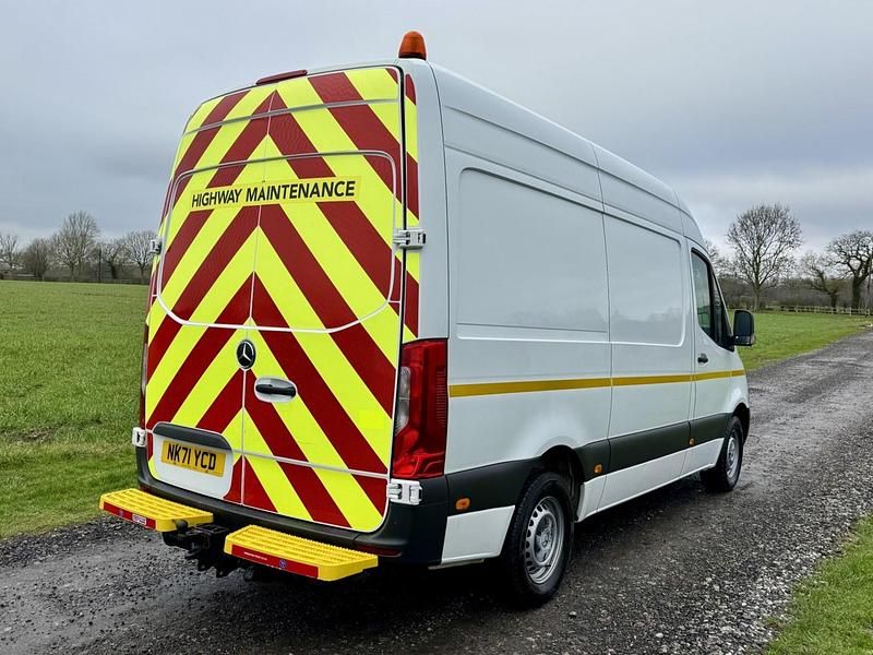 Used Mercedes Sprinter 2021 White Van