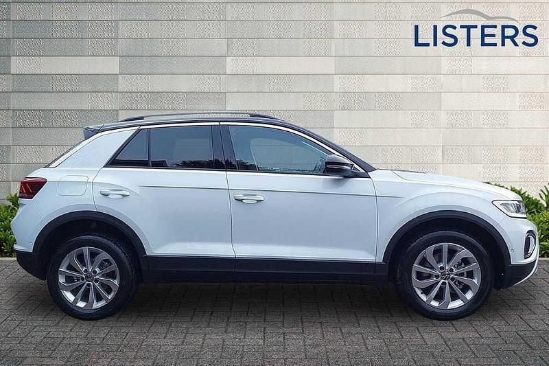 New VW T-Roc Match 2025 Pure white SUV