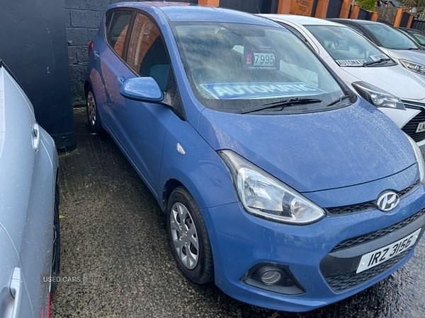 Used Hyundai i10 SE 83 HP (61 kW) 2014 Blue Hatchback