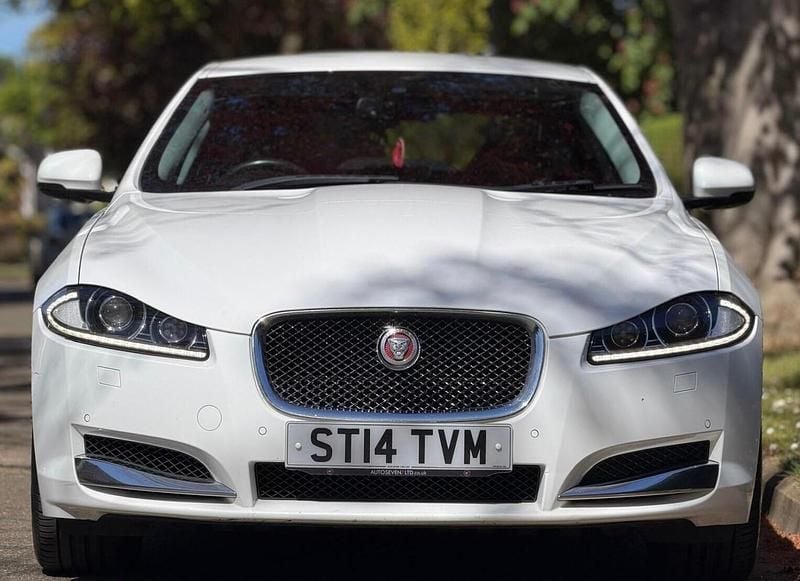Usado Jaguar XF Premium Luxury 2014 Branco Sedan