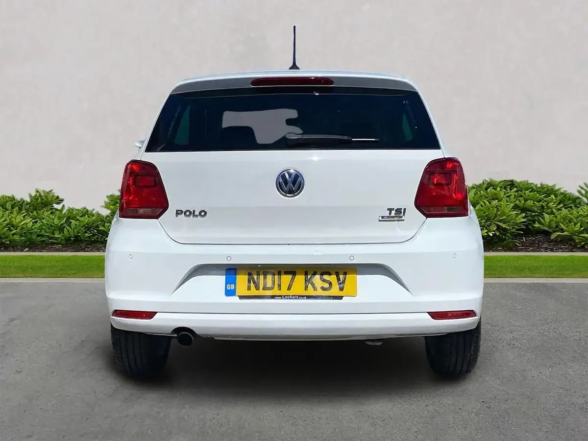 Used VW Polo Edition 90 HP (66 kW) 2017 White Hatchback