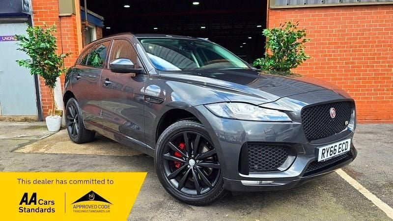Used Jaguar F-Pace S 380 HP (279 kW) 2016 Grey SUV