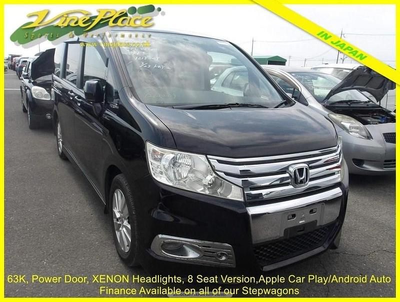Używany Honda Stepwgn S 2011 Czarny Minivan