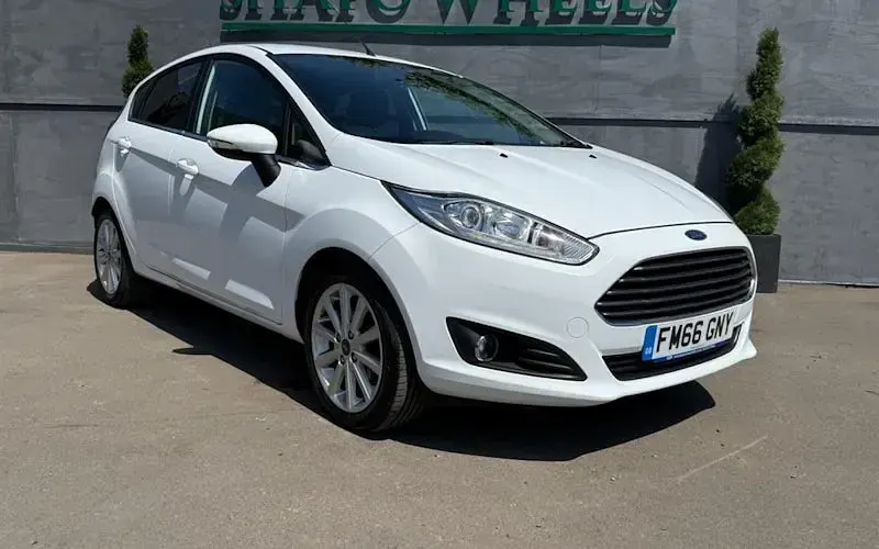 Begagnad Ford Fiesta Titanium 101 HK (74 kW) 2017 Halvkombi