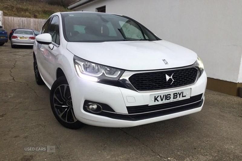 Used DS Automobiles DS4 Elegance 2016 White Hatchback