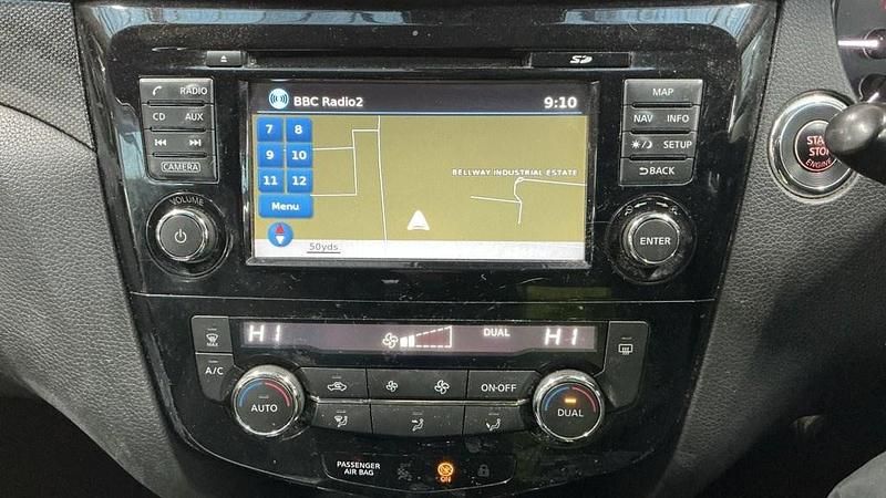 Used Nissan X-Trail Tekna 130 HP (95 kW) 2017 Titanium olive green SUV