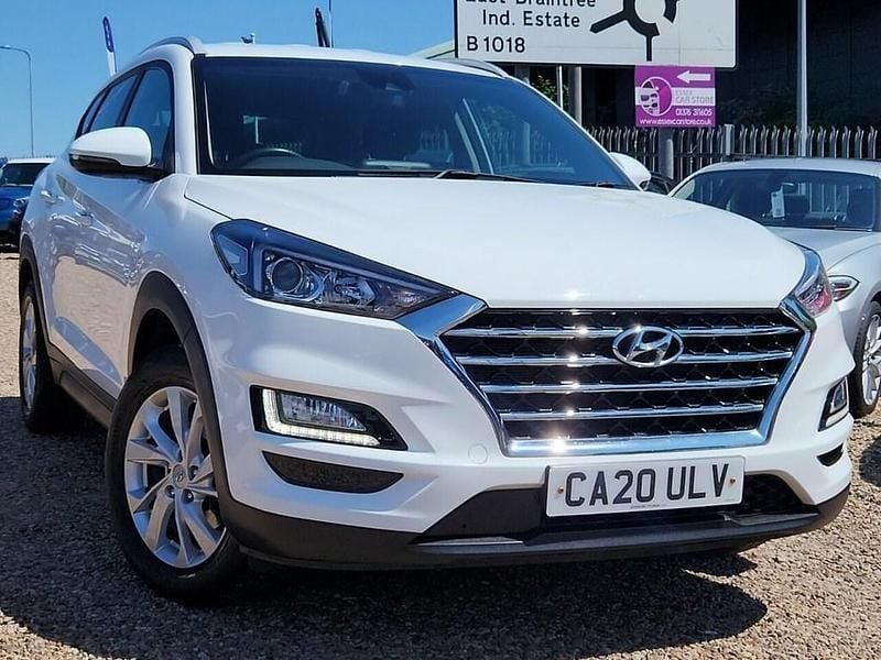 White Used 2020 Hyundai Tucson SE SUV | £13,243 (Fair price) - Image 1/4