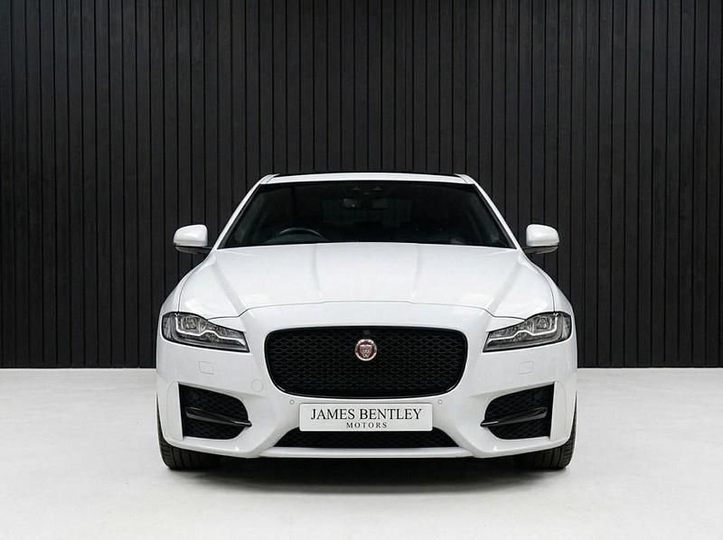 Used Jaguar XF R-Sport 2017 White Sedan