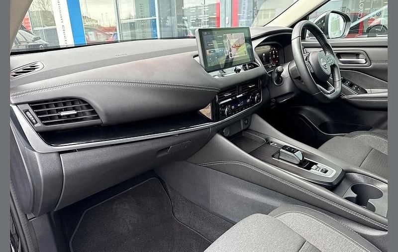 Used Nissan Qashqai N-Connecta 187 HP (137 kW) 2023 Black SUV