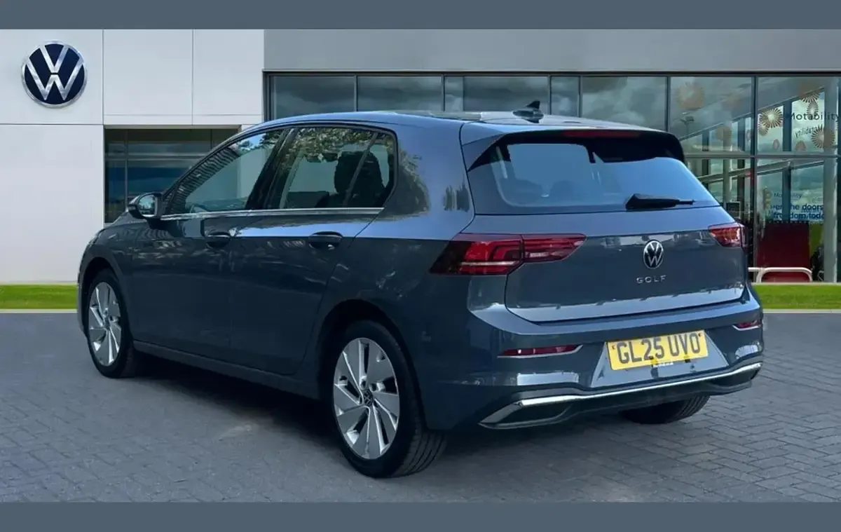 Used VW Golf VIII Style 147 HP (108 kW) 2025 Grey Hatchback