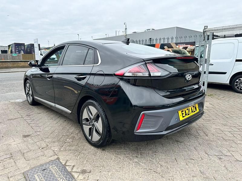Used Hyundai Ioniq Premium SE 141 HP (103 kW) 2021 Black Hatchback