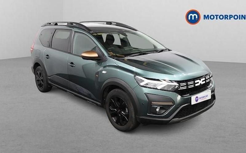 Used Dacia Jogger Extreme 110 HP (80 kW) 2024 Green MPV