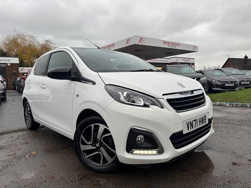 Used Peugeot 108 Allure 72 HP (52 kW) 2021 White Hatchback