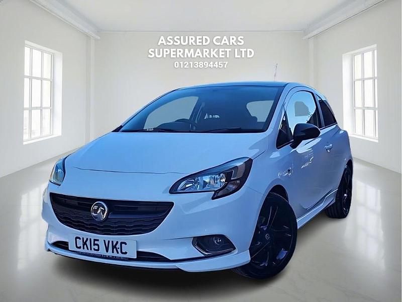 Used Vauxhall Corsa Edition 70 HP (51 kW) 2015 White Hatchback