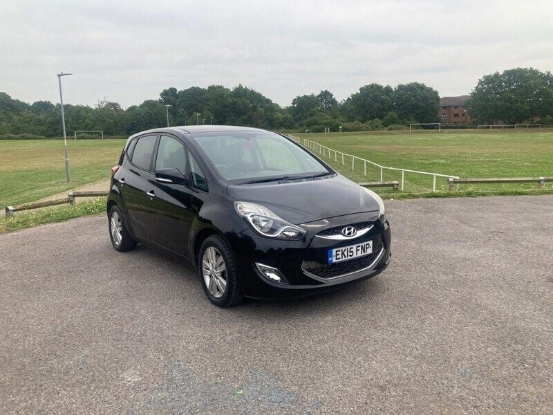 Black Used 2015 Hyundai ix20 Style MPV | £4,998 (Good price) - Image 1/4