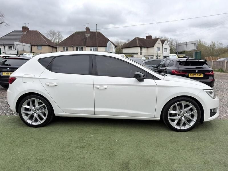 Used Seat Leon FR 180 HP (132 kW) 2014 White Hatchback