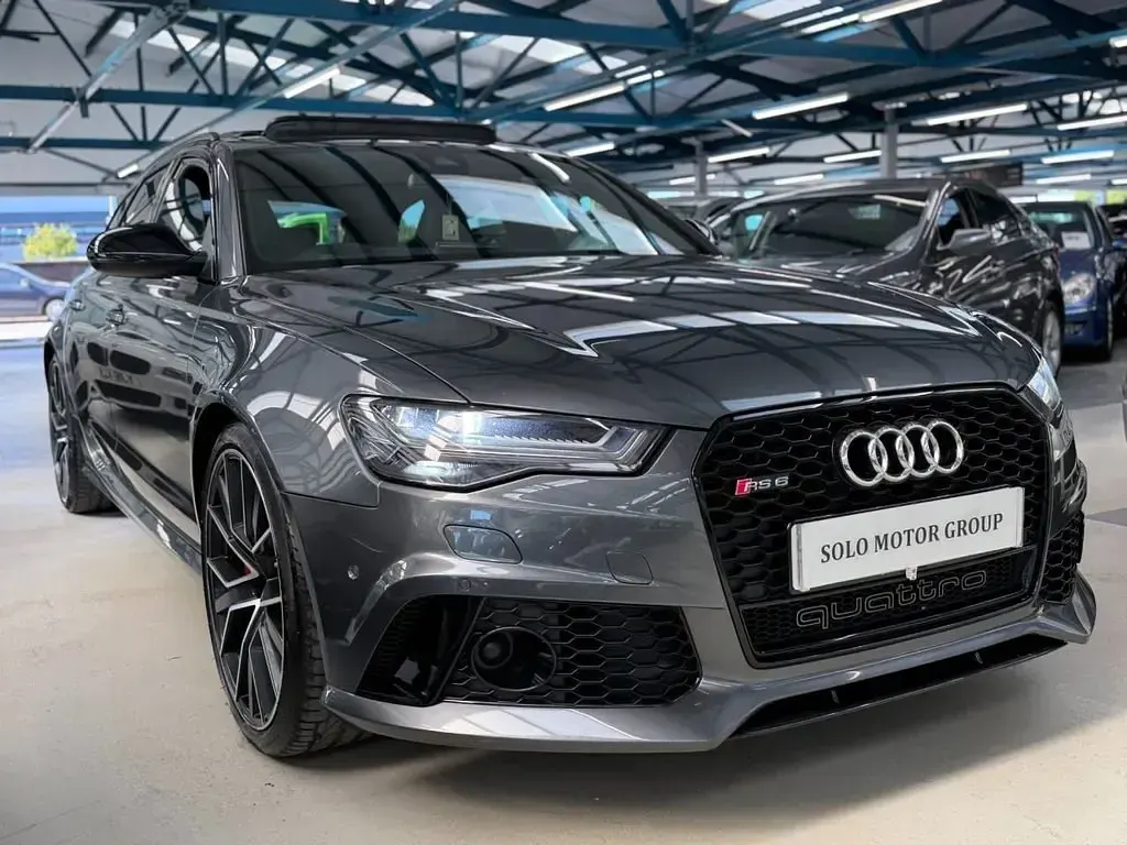 Begagnad Audi RS6 Performance 2017 Grå Kombi