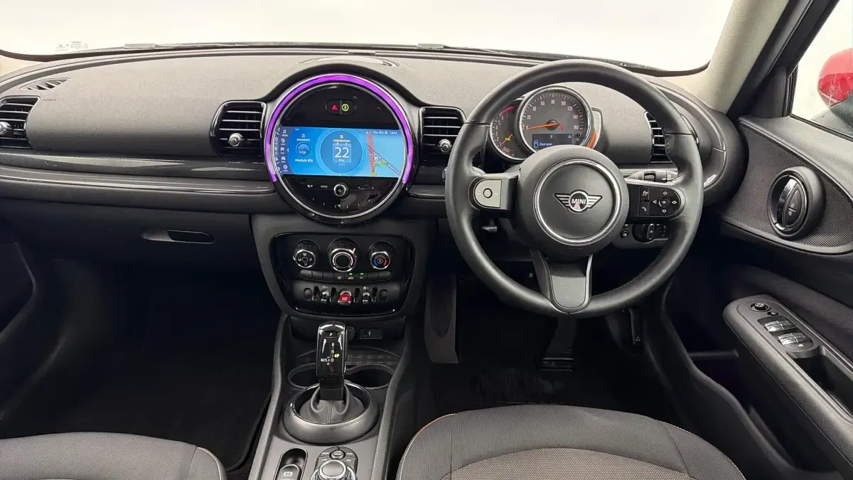 Gebraucht Mini Cooper Clubman Classic 134 PS (98 kW) 2022 Schwarz Kombi