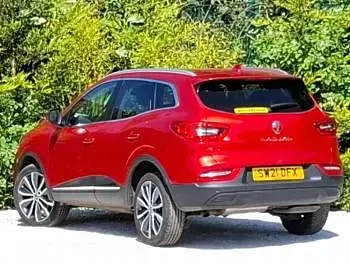 Used Renault Kadjar Iconic 115 HP (84 kW) 2021 Red SUV