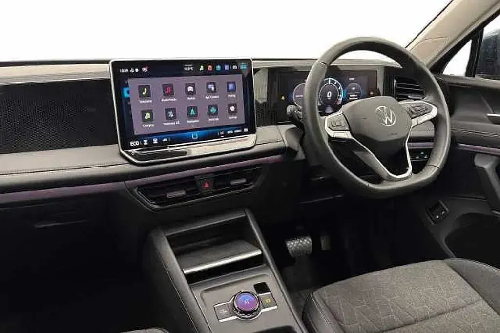 Begagnad VW Tiguan Match 204 HK (150 kW) 2025 Blå SUV