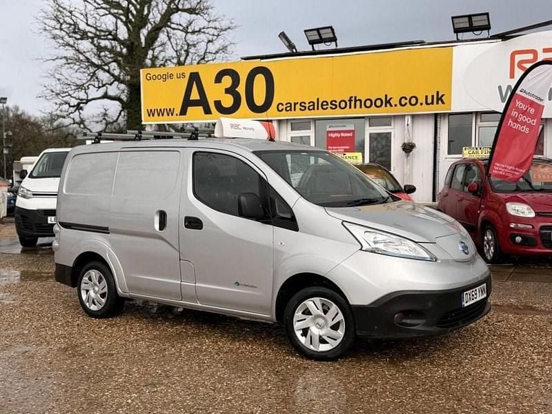 Used Nissan e-NV200 Acenta 80 kW (109 HP) 2019 Silver MPV