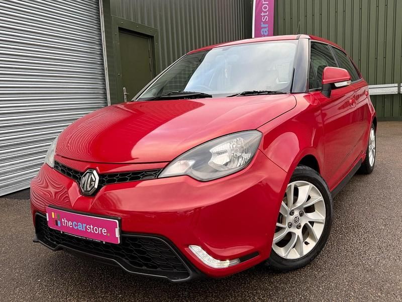 Used MG MG3 2015 Red Hatchback