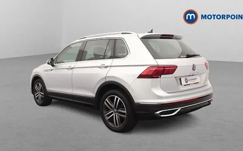 Used VW Tiguan Elegance 150 HP (110 kW) 2023 Silver SUV