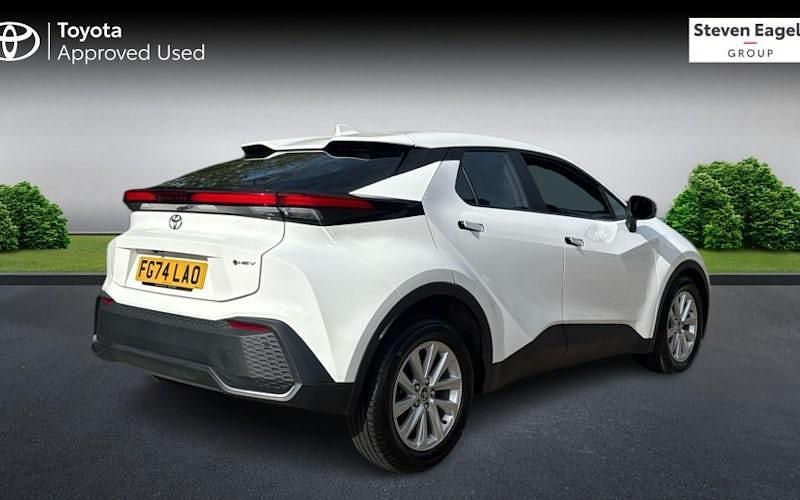 Usado Toyota C-HR 140 HP (102 kW) 2026 SUV