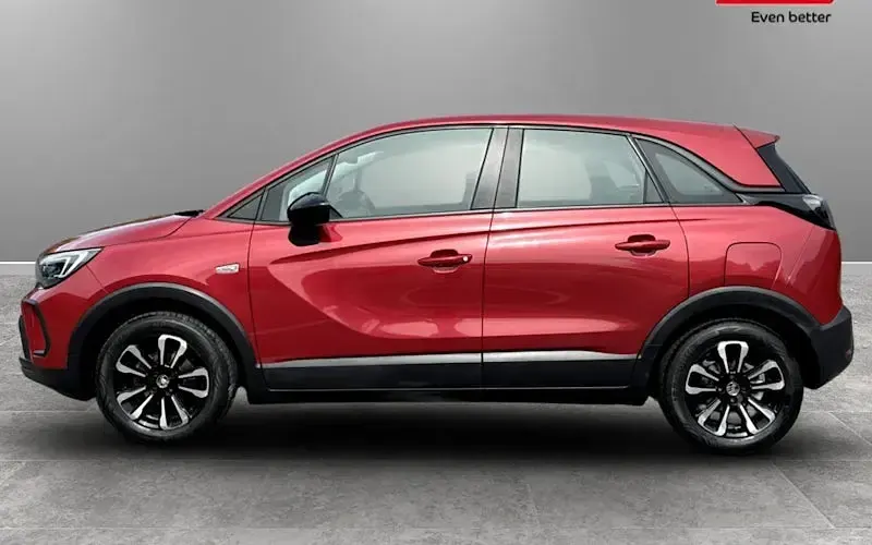 Used Vauxhall Crossland 83 HP (61 kW) 2021 Red SUV