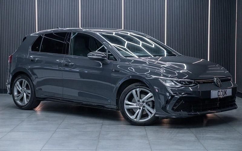 Used 2024 VW Golf VIII R-line Hatchback | £20,433 (Good price) - Image 1/4