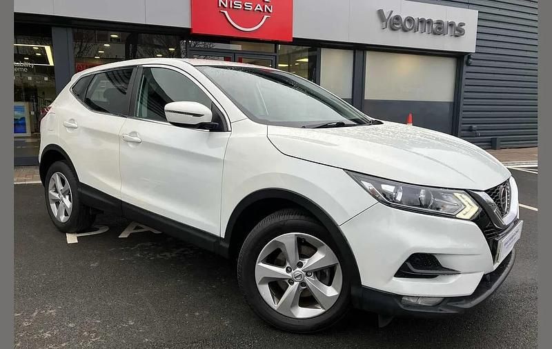 White Used 2021 Nissan Qashqai Acenta Premium SUV | £14,750 (Super price) - Image 1/4