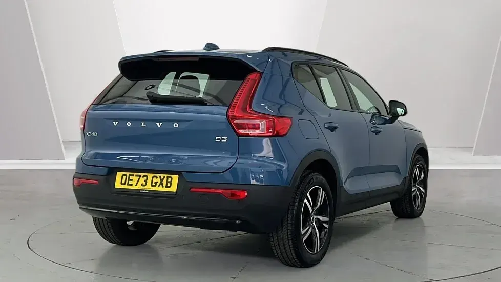 Used Volvo XC40 Plus 161 HP (118 kW) 2023 Blue SUV