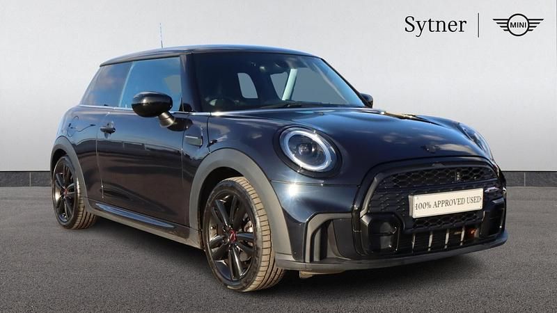 Used Mini Cooper Hatch 134 HP (98 kW) 2022 Black Hatchback