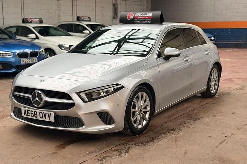 Used Mercedes A180 Executive 116 HP (85 kW) 2018 Silver Hatchback