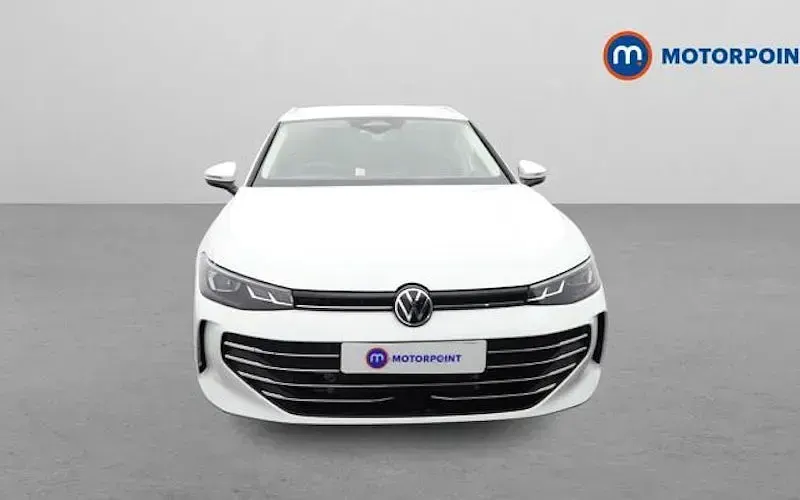 Used VW Passat Life 204 HP (150 kW) 2025 White Estate