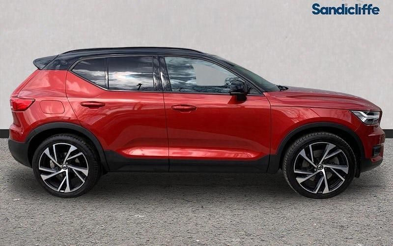 Used Volvo XC40 R-Design Pro 262 HP (192 kW) 2020 Red SUV