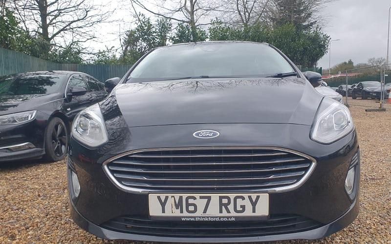 Used Ford Fiesta Zetec 86 HP (63 kW) 2018 Black Hatchback