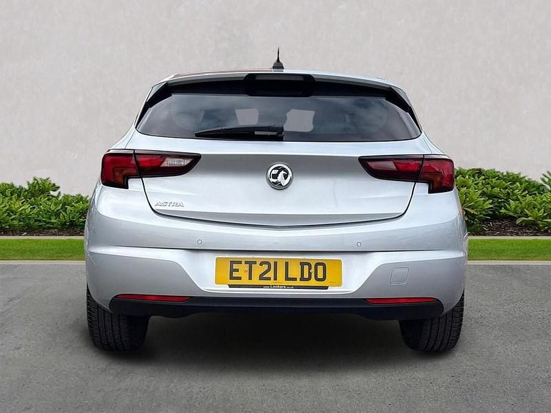 Used Vauxhall Astra Edition 145 HP (106 kW) 2021 Silver Hatchback