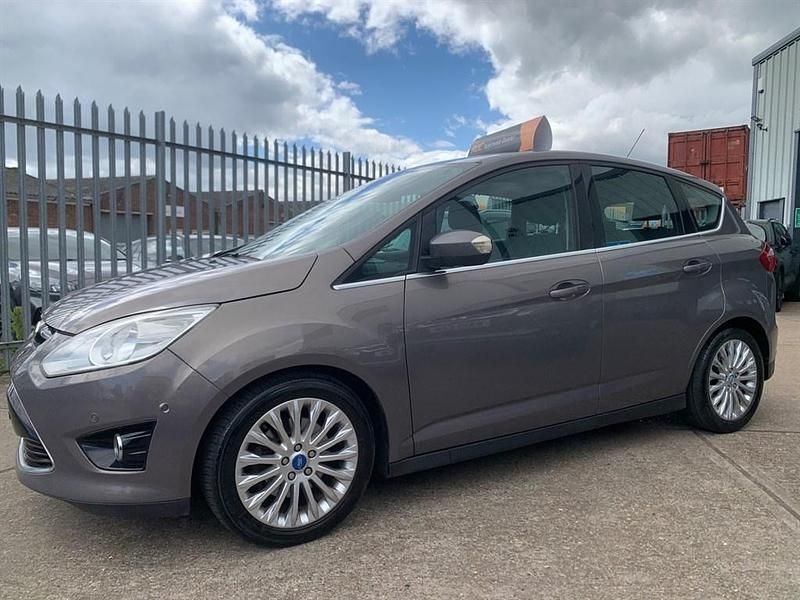 Usado Ford C-MAX Titanium 2012 Castanho Monovolume