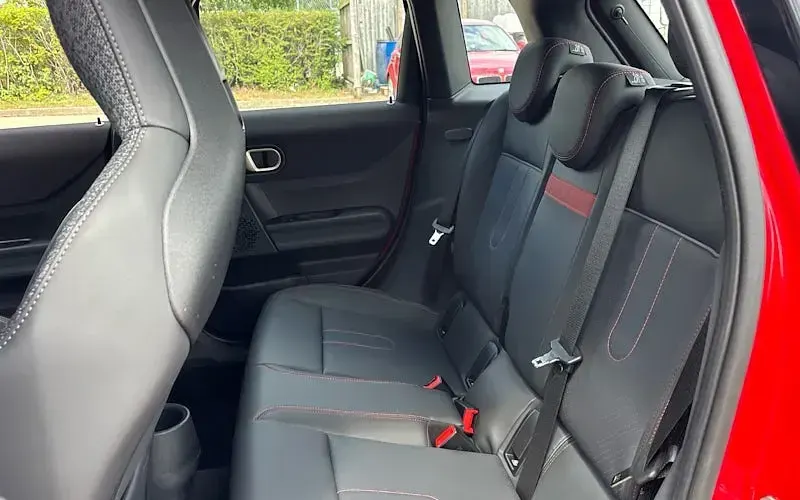 Used Mini Cooper Sport 204 HP (150 kW) 2024 Chili red ii Hatchback