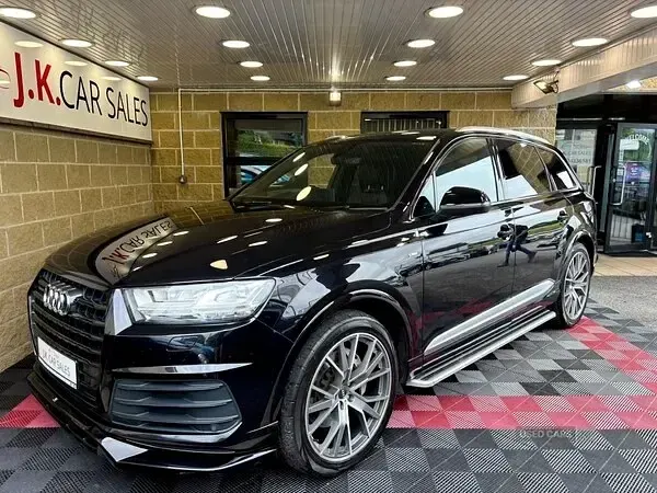 Used Audi Q7 S-Line 268 HP (197 kW) 2015 Black SUV