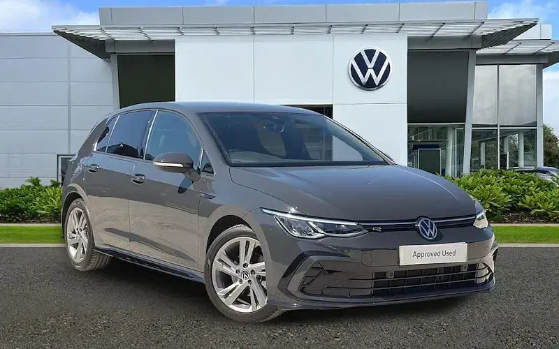 Used VW Golf VIII R-line 150 HP (110 kW) 2024 Hatchback