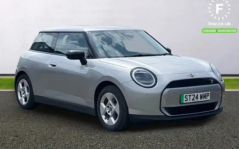 Used Mini Cooper Classic 160 kW (218 HP) 2026 Hatchback