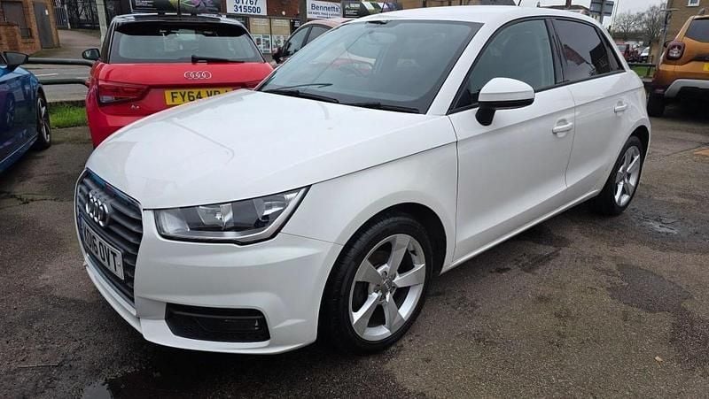 Used Audi A1 Sportback Sport 95 HP (69 kW) 2016 White Hatchback