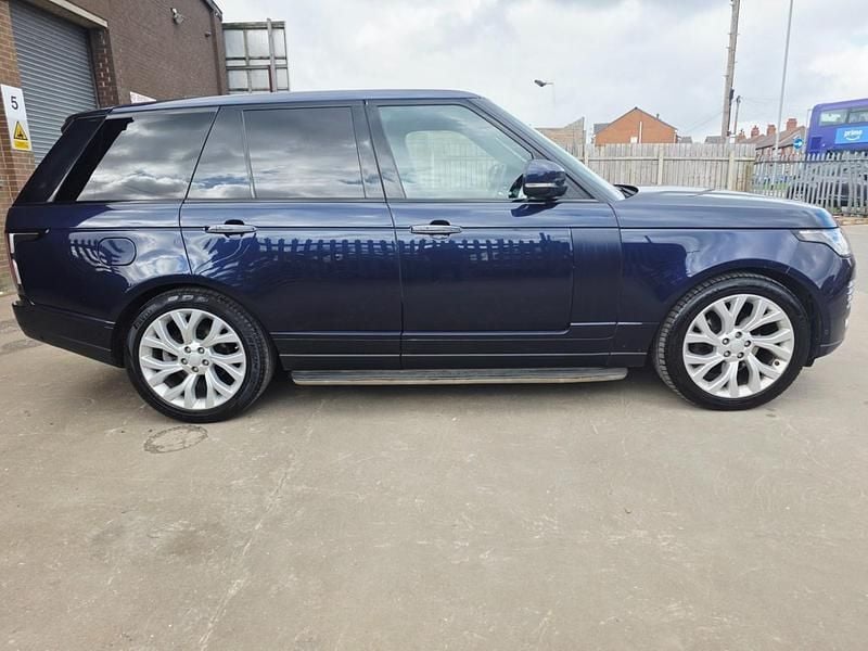 Używany Land Rover Range Rover Vogue SE 2018 Niebieski SUV