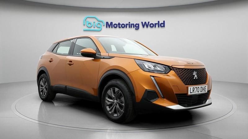 Used Peugeot e-2008 Active Premium 98 kW (134 HP) 2021 Orange SUV